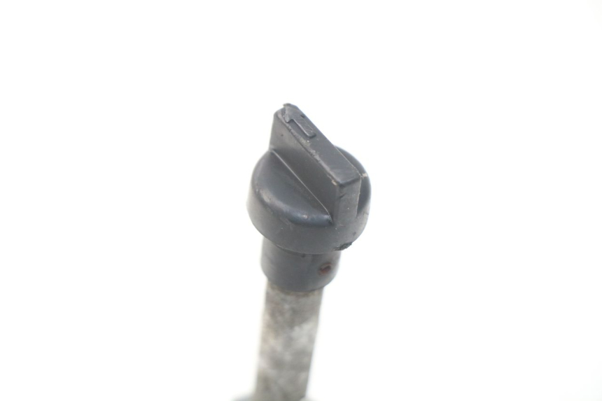 photo de ROBINET RESERVOIR PEUGEOT LUDIX 50 (2008 - 2017) - Autre angle de vue