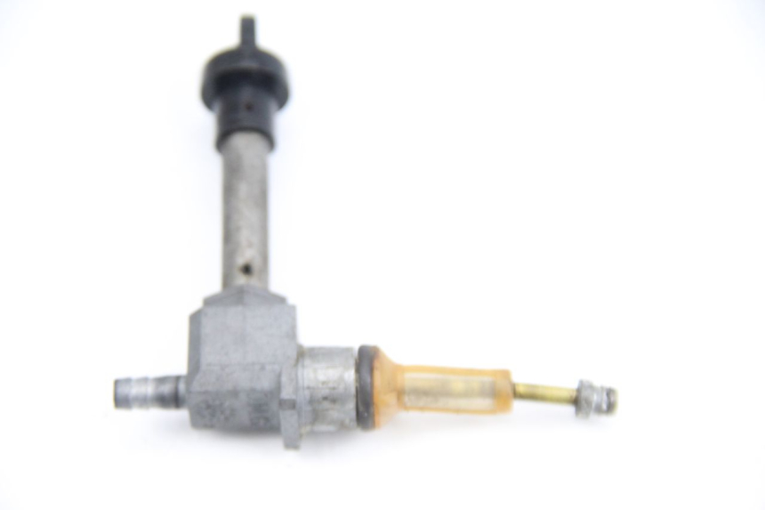 photo de ROBINET RESERVOIR PEUGEOT LUDIX 50 (2005 - 2007) - Zoom état d’usage