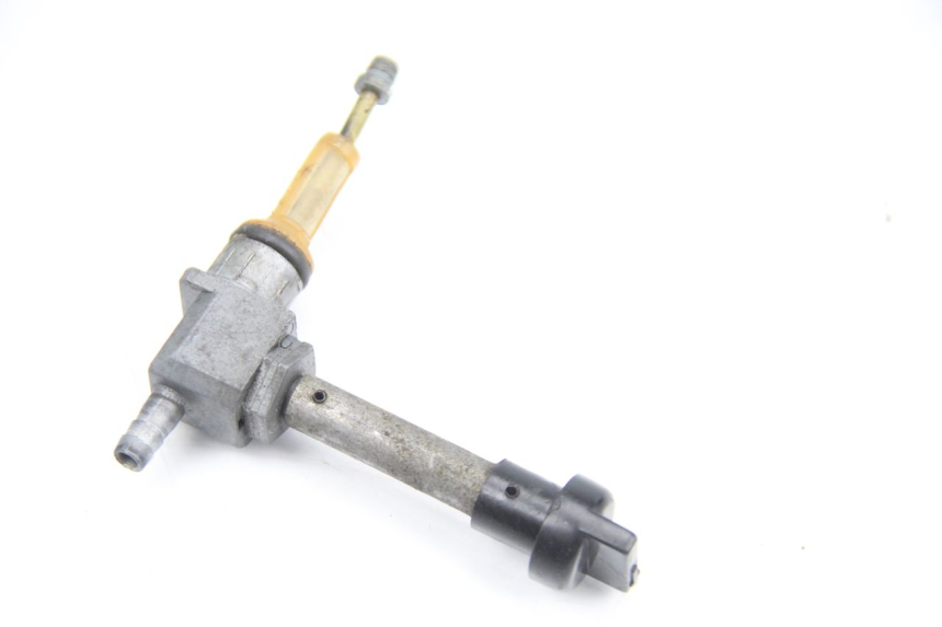 photo de ROBINET RESERVOIR PEUGEOT LUDIX 50 (2005 - 2007) - Gros plan technique