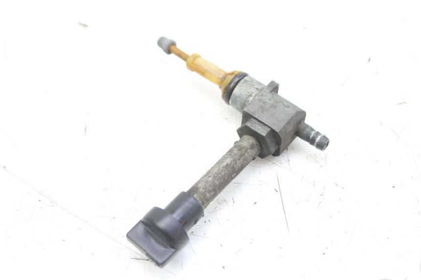 photo de ROBINET RESERVOIR PEUGEOT LUDIX 50 (2008 - 2017) - Zoom état d’usage