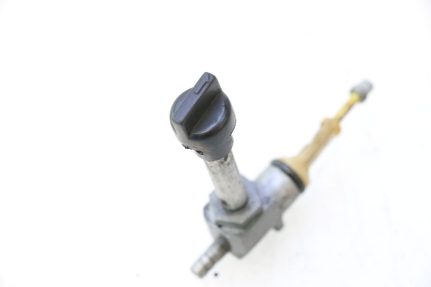 photo de ROBINET RESERVOIR PEUGEOT LUDIX PRO 2T 50 (2010 - 2017) - Détail de la pièce