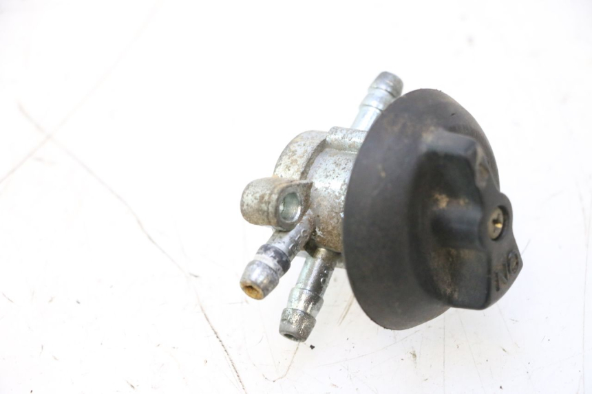 photo de ROBINET RESERVOIR KYMCO MXU R 250 (2004 - 2010) - Zoom état d’usage