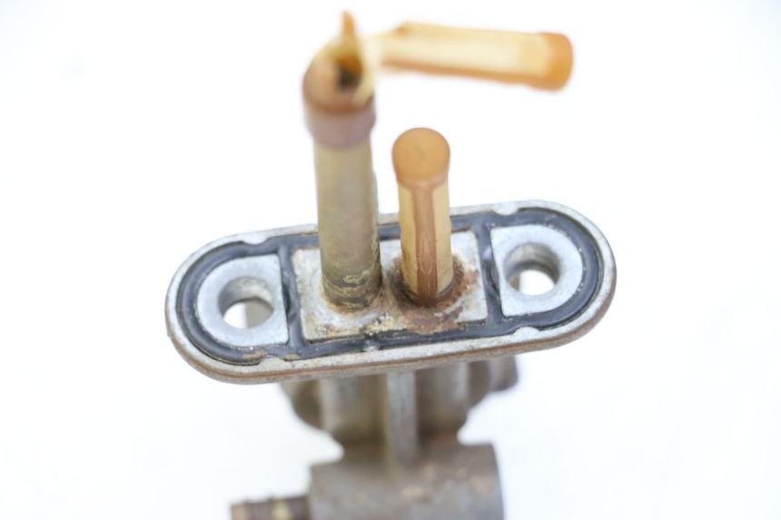 photo de ROBINET RESERVOIR YAMAHA PW 80 (1983 - 2014) - Zoom état d’usage