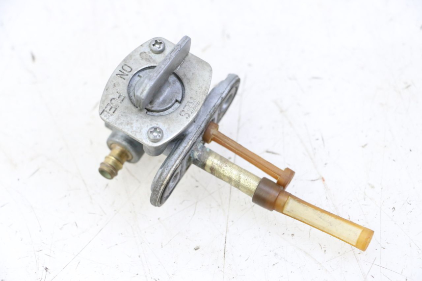 photo de ROBINET RESERVOIR YAMAHA PW 80 (1983 - 2014) - Vue principale