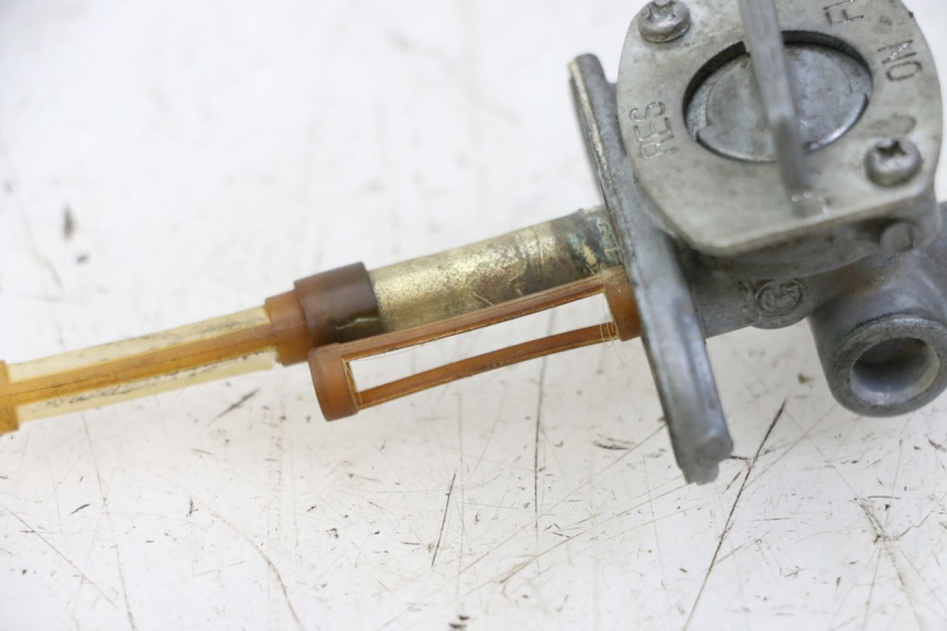 photo de ROBINET RESERVOIR YAMAHA PW 80 (1983 - 2014) - Zoom état d’usage