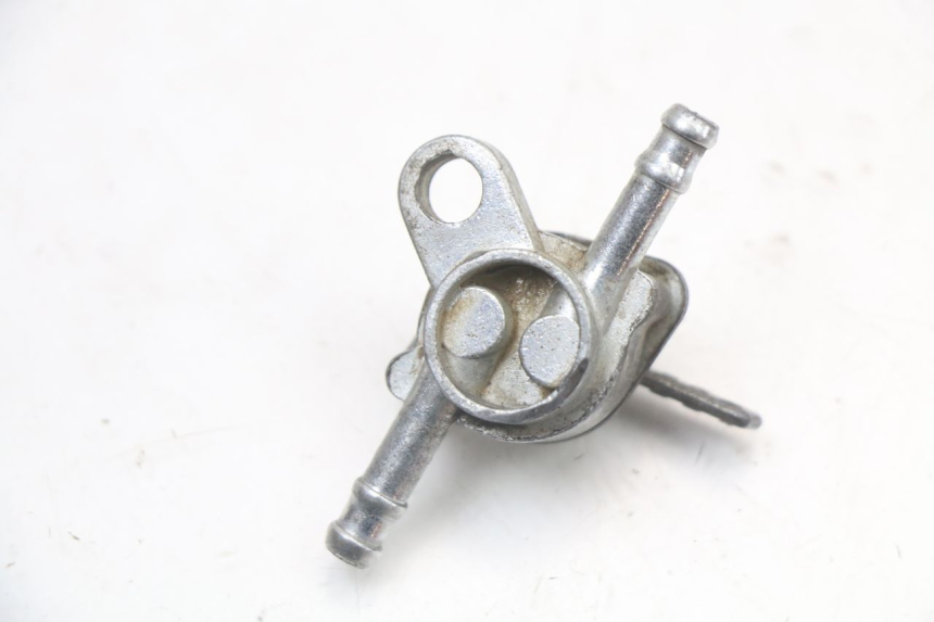 photo de ROBINET RESERVOIR APOLLO RFZ 140 - Zoom état d’usage