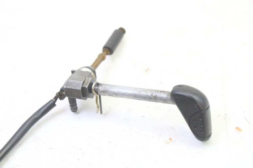 photo de ROBINET RESERVOIR PEUGEOT SPEEDAKE 50 (1995 - 1997) - Zoom état d’usage