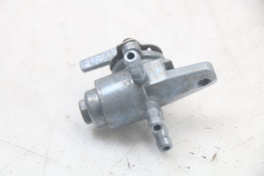 photo de ROBINET RESERVOIR HYTRACK ST 170 (2020 - 2024) - Autre angle de vue