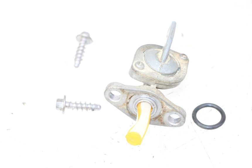 photo de ROBINET RESERVOIR KTM SX 85 (2013 - 2017) - Gros plan technique