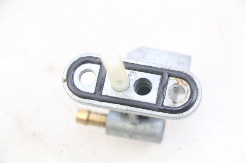 photo de ROBINET RESERVOIR YAMAHA TTR 125 (2000 - 2020) - Zoom état d’usage