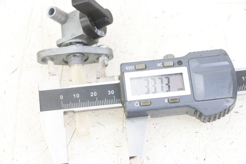 photo de ROBINET RESERVOIR VENT DERAPAGE 50 (2018 - 2023) - Zoom état d’usage