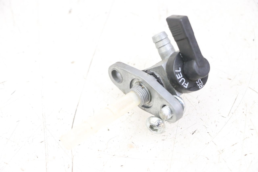 photo de ROBINET RESERVOIR VENT DERAPAGE 50 (2018 - 2023) - Autre angle de vue