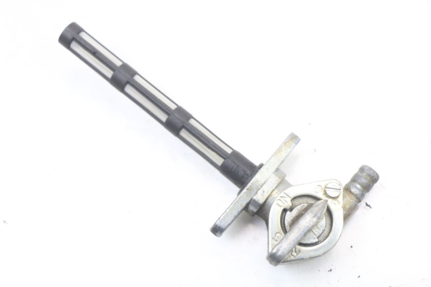 photo de ROBINET RESERVOIR SUZUKI VL INTRUDER 125 (2004 - 2007) - Vue principale