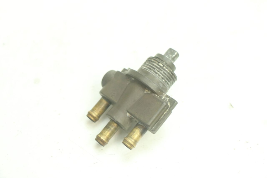 photo de ROBINET RESERVOIR YAMAHA WAVE RUNNER GP R 1200 (2000 - 2003) - Détail de la pièce