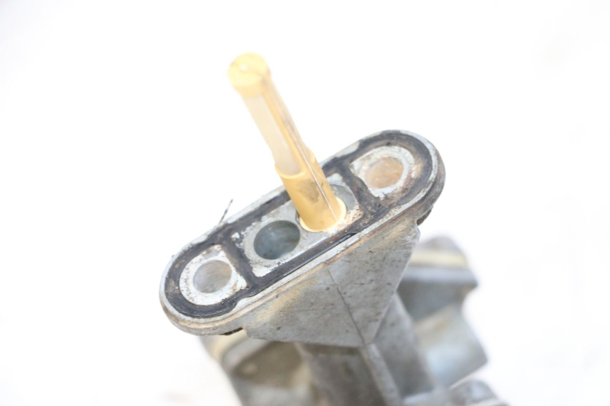 photo de ROBINET RESERVOIR YAMAHA XJN DIVERSION 600 (2000 - 2003) - Zoom état d’usage