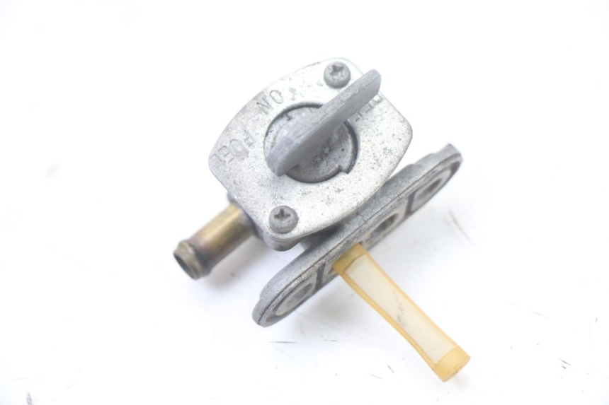 photo de ROBINET RESERVOIR YAMAHA FZS FAZER 600 (2001 - 2003) - Vue principale