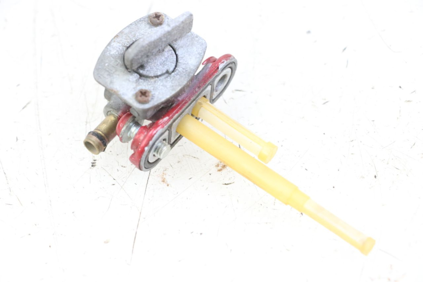 photo de ROBINET RESERVOIR YAMAHA XVS DRAG STAR DRAGSTAR 650 (1997 - 2007) - Détail de la pièce