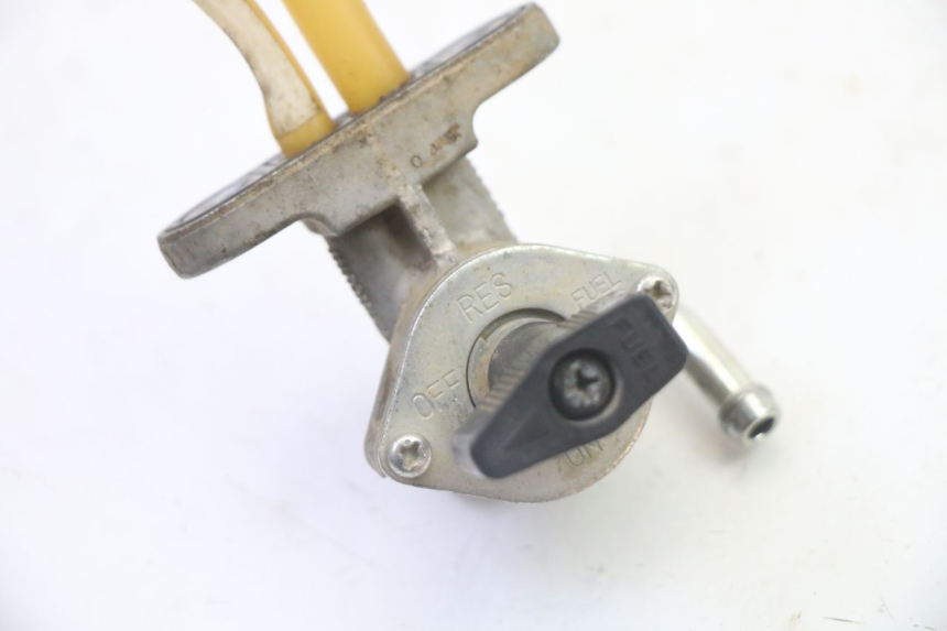 photo de ROBINET RESERVOIR YAMAHA YFM R RAPTOR 250 (2008 - 2014) - Détail de la pièce