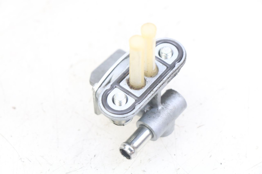 photo de ROBINET RESERVOIR YAMAHA YZ 85 (2019 - 2021) - Gros plan technique