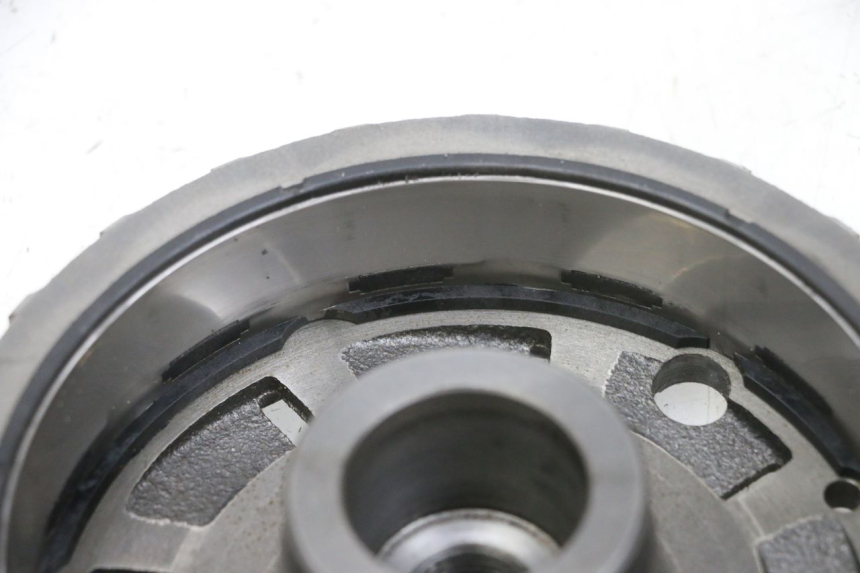 photo de ROTOR SUZUKI BURGMAN 650 (2013 - 2020) - Détail de la pièce