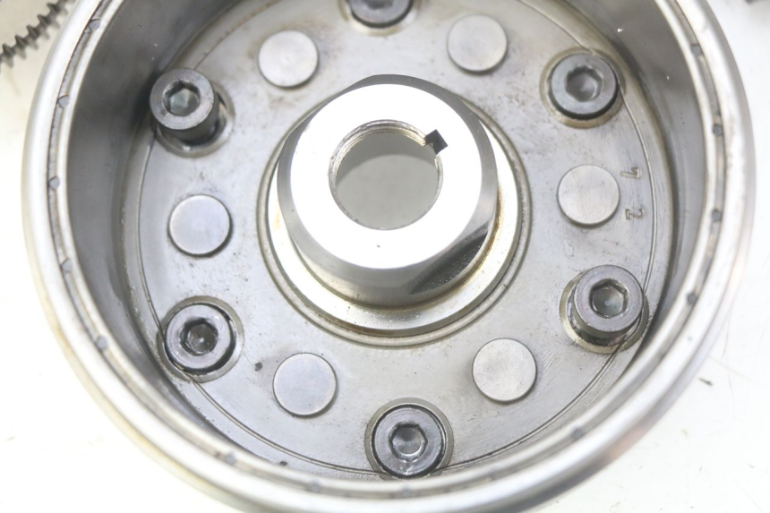 photo de ROTOR HONDA CBF 500 (2004 - 2007) - Détail de la pièce