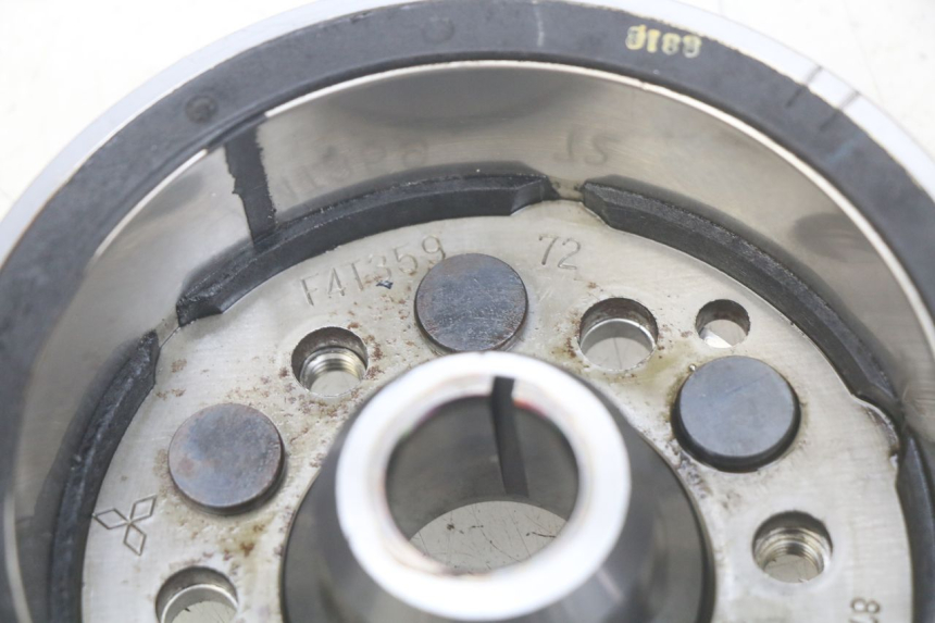 photo de STATOR YAMAHA FZS FAZER 600 (1998 - 2001) - Zoom état d’usage