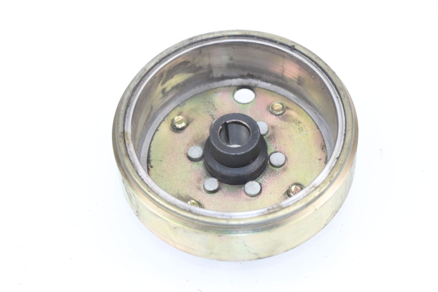 photo de ROTOR PEUGEOT KISBEE 4T 50 (2010 - 2017) - Zoom état d’usage