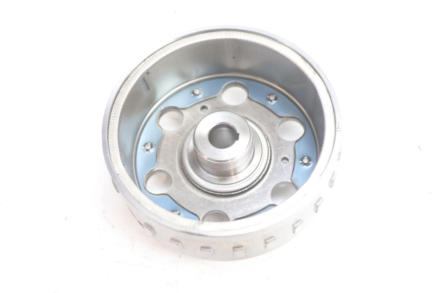 photo de ROTOR PEUGEOT SATELIS 125 (2006 - 2009) - Autre angle de vue