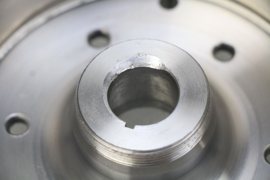 photo de ROTOR APRILIA SRV 850 (2012 - 2017) - Gros plan technique