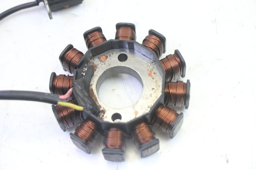 photo de ROTOR STATOR KYMCO AGILITY NAKED RENOUVO 2T 50 (2011 - 2018) - Points de fixation