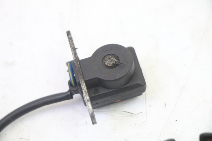 photo de ROTOR STATOR KYMCO AGILITY NAKED RENOUVO 2T 50 (2011 - 2018) - État de surface