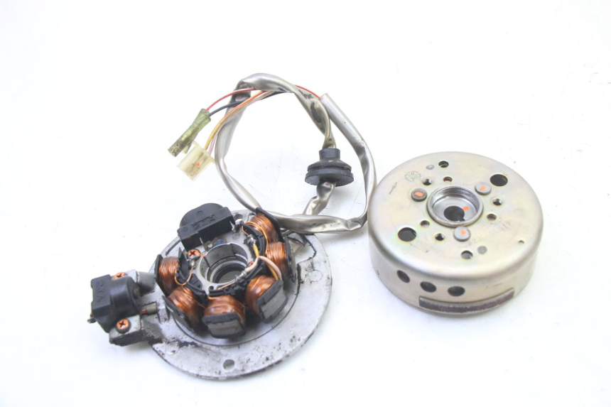 photo de ROTOR STATOR MBK BOOSTER NEXT GENERATION 50 (1995 - 1998) - Vue principale