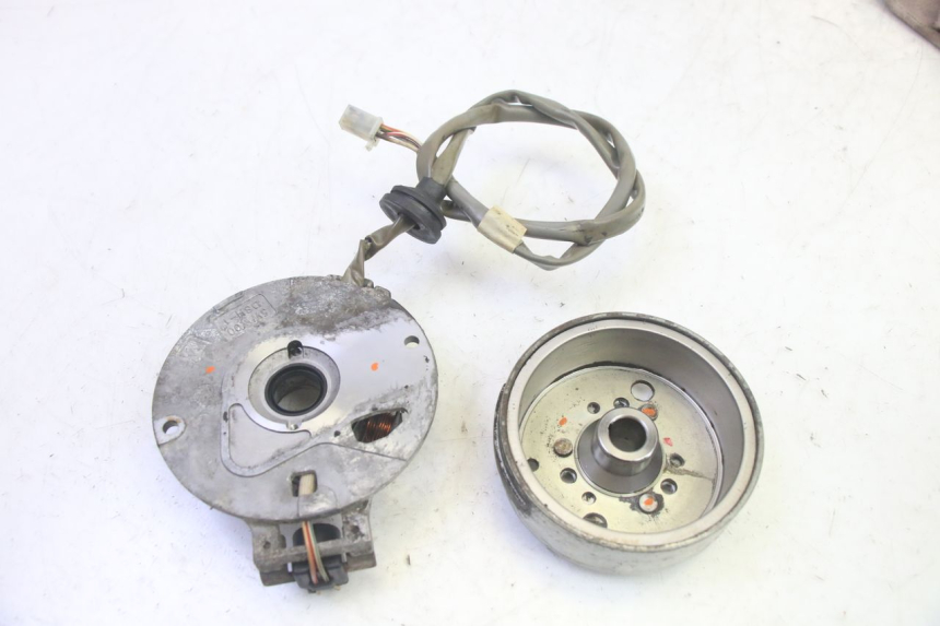 photo de ROTOR STATOR MBK BOOSTER SPIRIT 50 (2004 - 2017) - Détail de la pièce