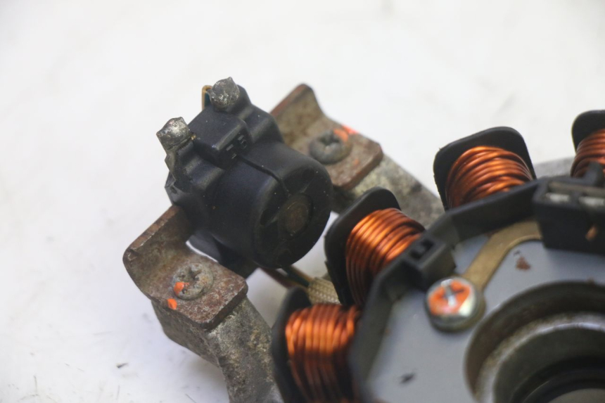 photo de ROTOR STATOR MBK BOOSTER SPIRIT 50 (2004 - 2017) - Points de fixation