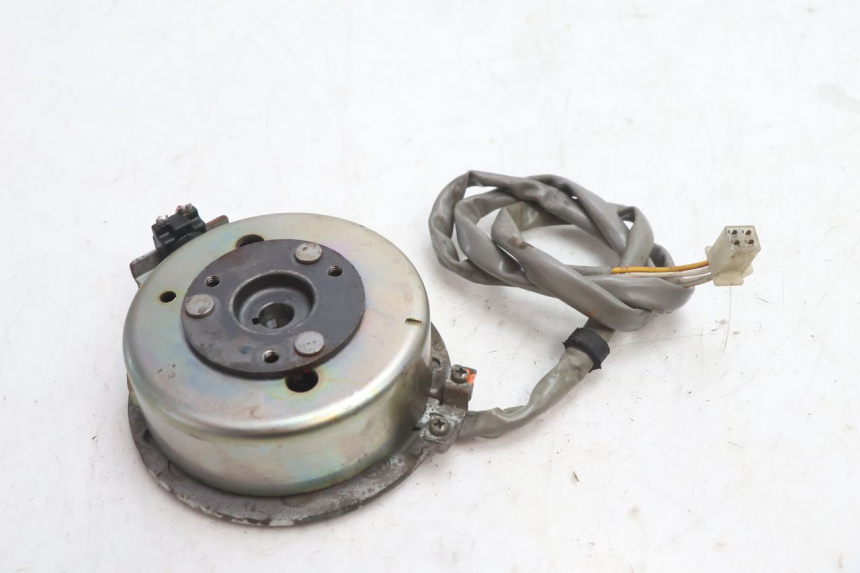 photo de ROTOR STATOR MBK BOOSTER SPIRIT 50 (2004 - 2017) - Zoom état d’usage