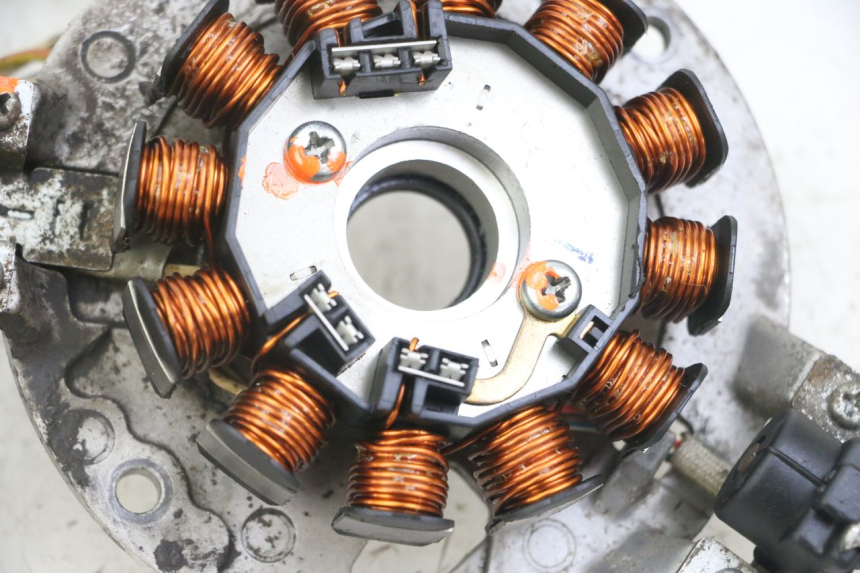 photo de ROTOR STATOR MBK BOOSTER SPIRIT NAKED 50 (2004 - 2017) - Vue produit