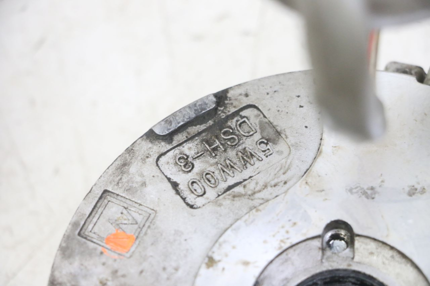 photo de ROTOR STATOR MBK BOOSTER SPIRIT NAKED 50 (2004 - 2017) - Gros plan technique