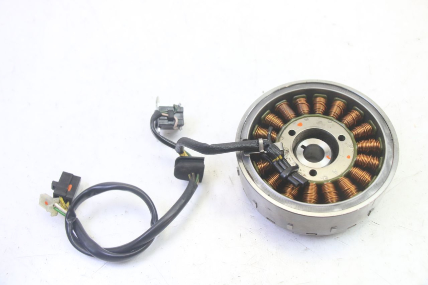 photo de ROTOR STATOR SUZUKI BURGMAN 125 (2007 - 2014) - Autre angle de vue