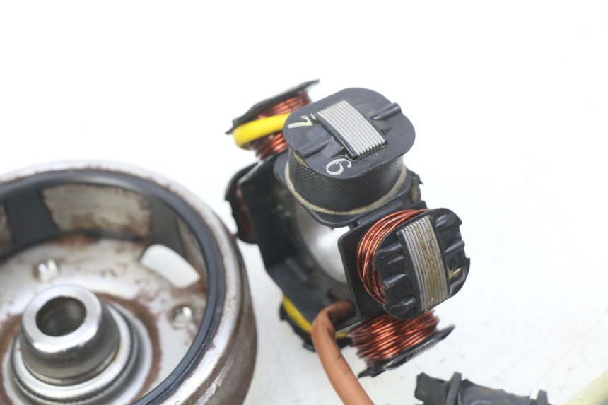 photo de ROTOR STATOR PEUGEOT BUXY 50 (1993 - 1998) - Zoom état d’usage