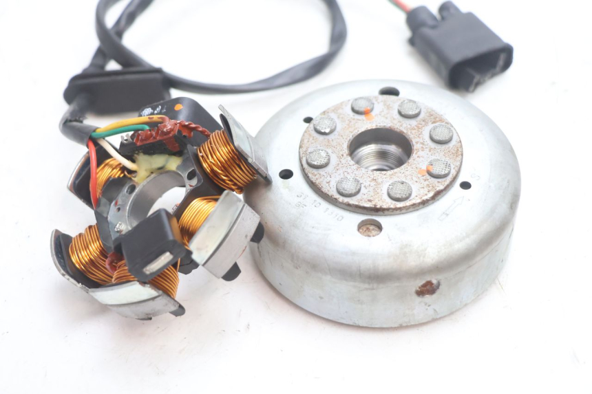 photo de ROTOR STATOR HM HONDA CRM DERAPAGE RR 50 (2006 - 2017) - Gros plan technique