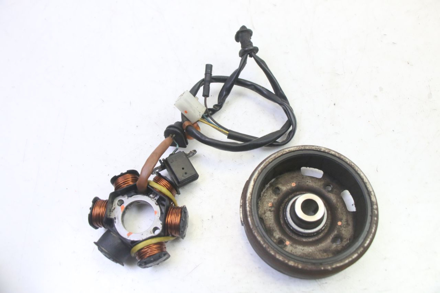 photo de ROTOR STATOR PEUGEOT ELYSTAR 50 (2002 - 2014) - Détail de la pièce