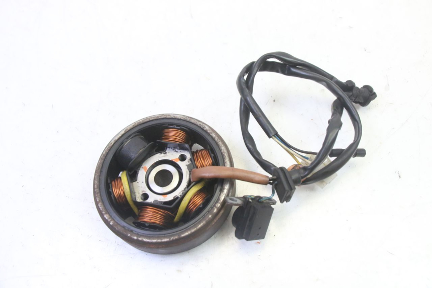 photo de ROTOR STATOR PEUGEOT ELYSTAR 50 (2002 - 2014) - Autre angle de vue