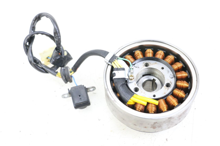 photo de ROTOR STATOR HONDA FES PANTHEON 2T 125 (1998 - 2002) - Détail de la pièce
