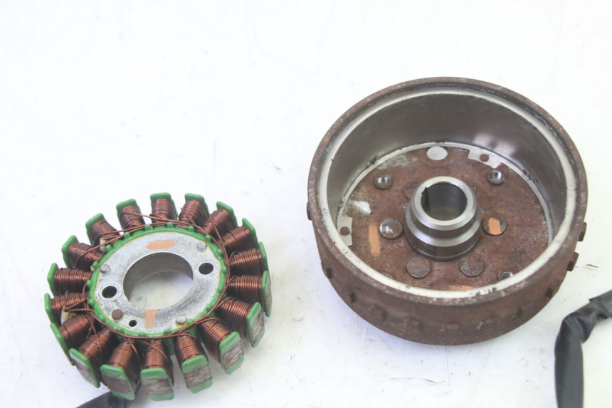 photo de ROTOR STATOR SYM FIDDLE 3 III 125 (2014 - 2020) - Autre angle de vue