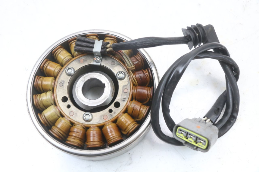 photo de ROTOR STATOR YAMAHA FJR ABS 1300 (2006 - 2012) - Zoom état d’usage
