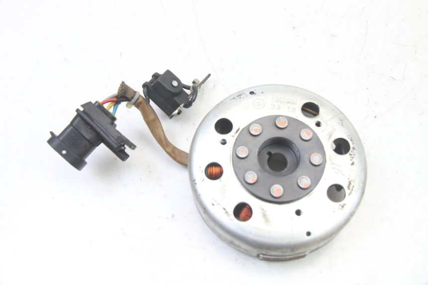photo de ROTOR STATOR PIAGGIO FLY 2T 50 (2004 - 2017) - Zoom état d’usage