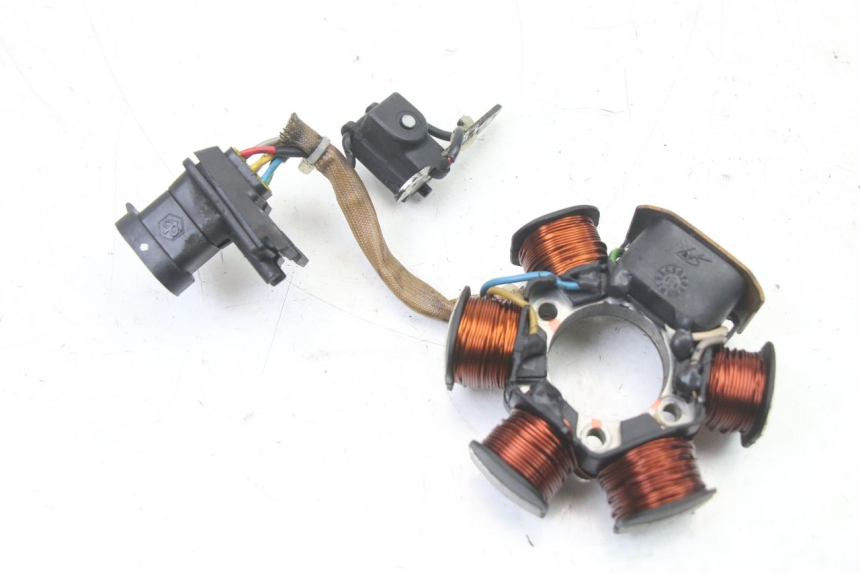 photo de ROTOR STATOR PIAGGIO FLY 2T 50 (2004 - 2017) - Points de fixation