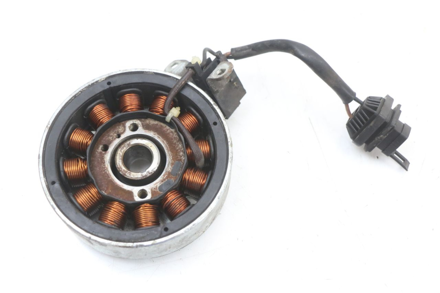 photo de ROTOR STATOR PIAGGIO FLY 4T 50 (2004 - 2010) - Gros plan technique