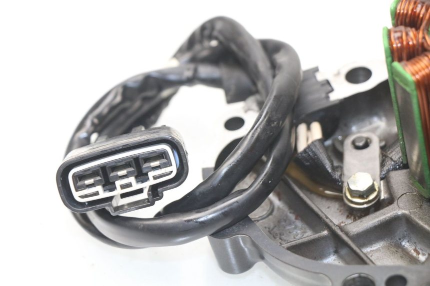 photo de ROTOR STATOR YAMAHA FZ8 800 (2010 - 2016) - Points de fixation