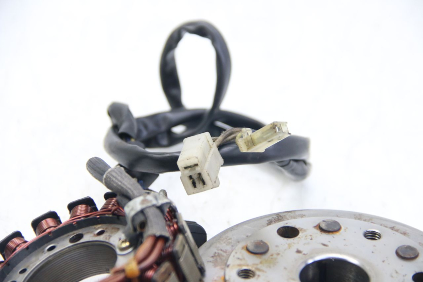 photo de ROTOR STATOR YAMAHA FZS FAZER 600 (1998 - 2001) - Détail de la pièce